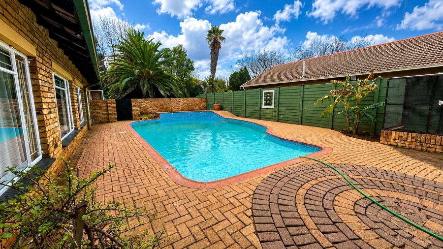 3 Bedroom Property for Sale in Flimieda North West
